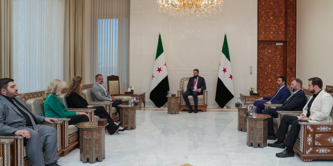وفد من الكونغرس الأمريكي يصل إلى دمشق للقاء الشرع