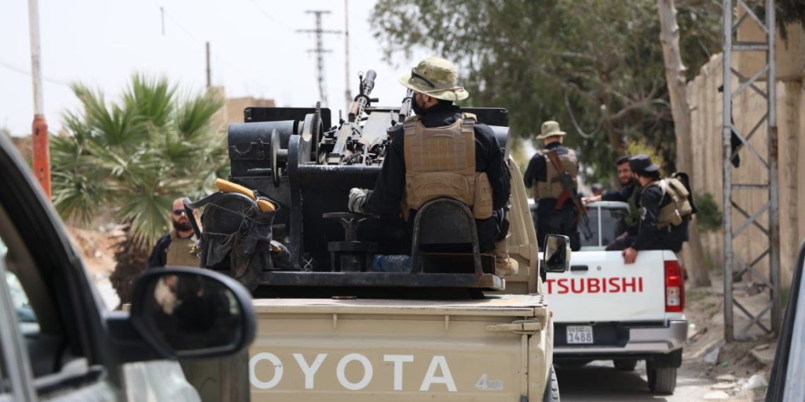 وحدات من إدارة الأمن العام في منطقة أشرفية صحنايا