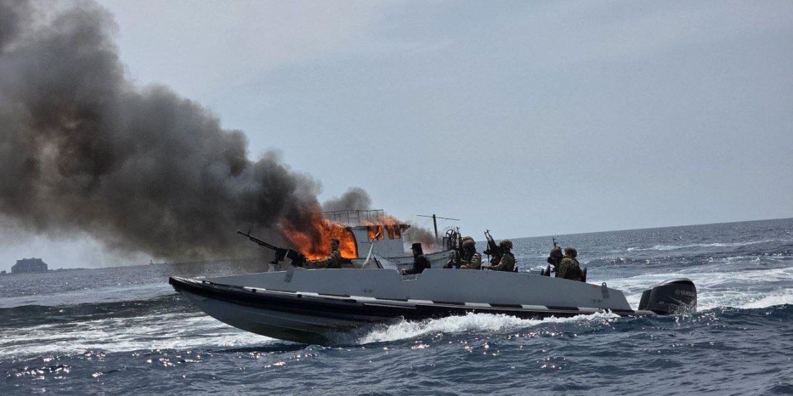 القوى البحرية في وزارة الدفاع حملة واسعة استهدفت مراكب تهريب البشر