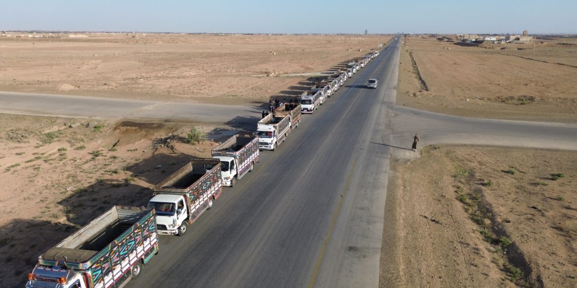 بدعم أمريكي.. عودة نحو 300 سوري من مخيم الهول إلى دير الزور