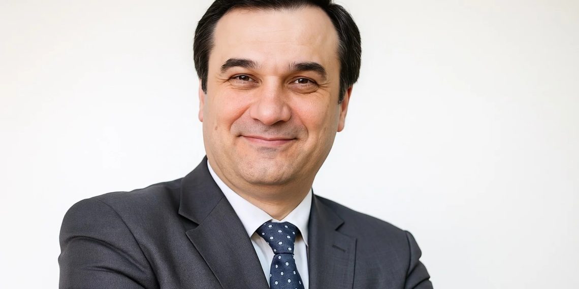 حاكم مصرف سوريا المركزي عبد القادر حصرية