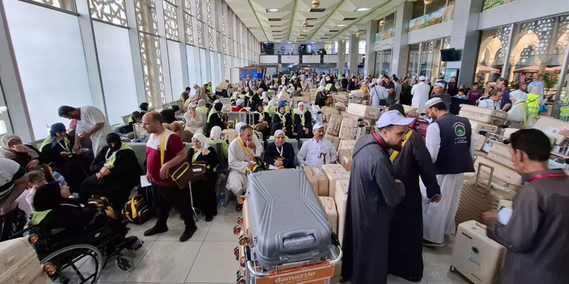 تفاصيل أول رحلة للحجيج السوريين بعد إسقاط النظام البائد