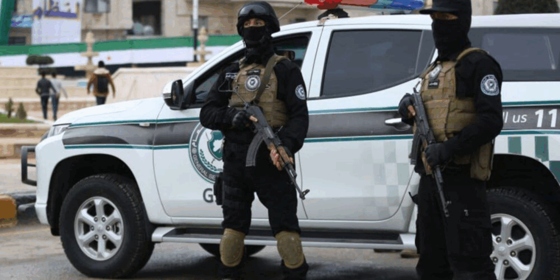 الداخلية السورية تعلن مداهمة موقعًا “لتنظيم داعش” داخل مدينة حلب