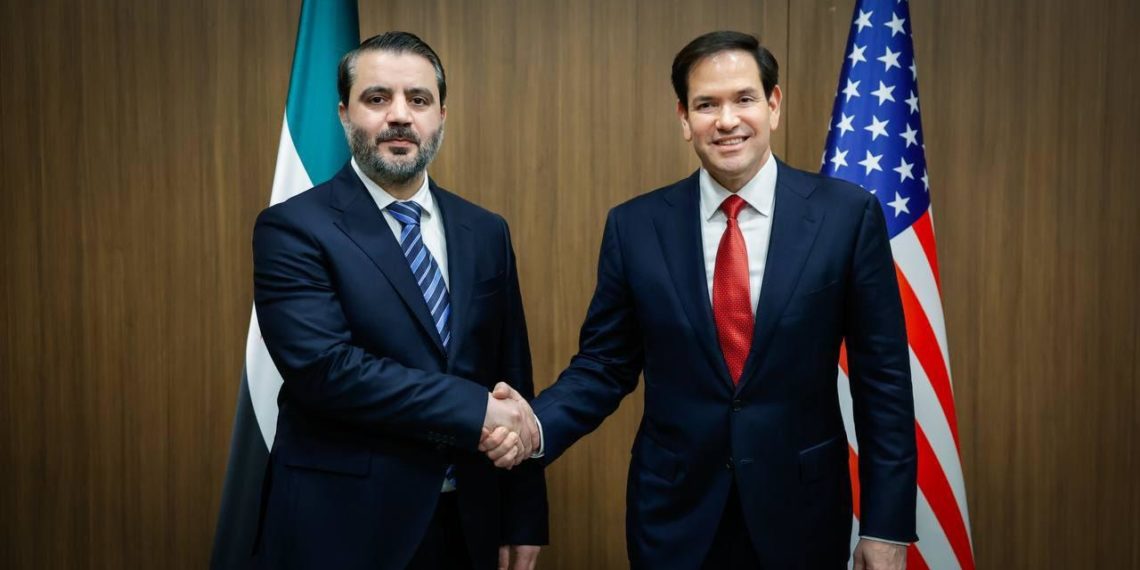 إعفاءات تتجدد كل 180 يومًا.. وزير الخارجية الأمريكي يوضح آلية رفع العقوبات عن سوريا