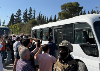 تبادل أكثر من 400 موقوف بين الحكومة السورية وقسد 