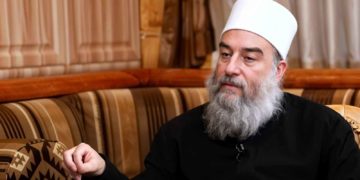 الهجري: نظام الحكم الحالي في سوريا غير قابل “للاستمرار”