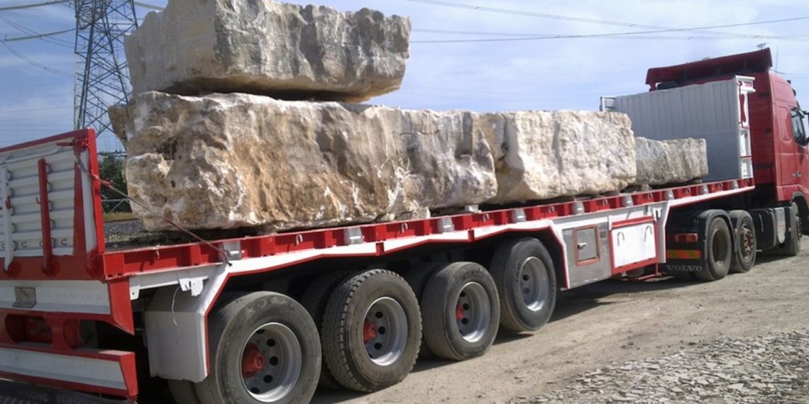 توضيح رسمي حول قرار فرض “ضريبة” على عبور الشاحنات بريف دمشق 