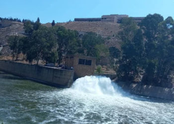 سببان وراء فتح سد الرستن رغم تدني منسوب التخزين