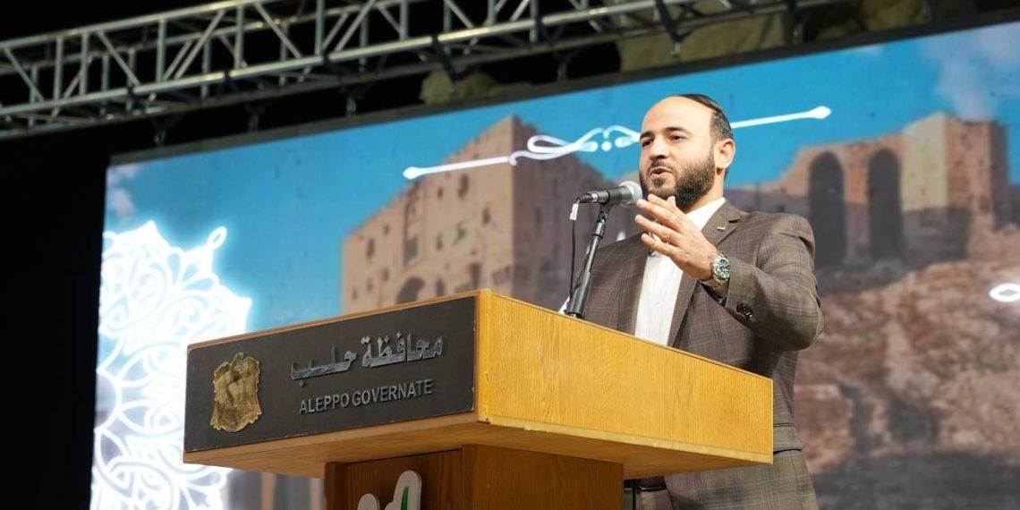 محافظ حلب يلغي إيقاف رواتب آلاف الموظفين والمكتب الإعلامي يوضح