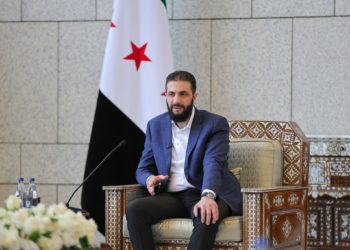 الرئيس الشرع يُنشئ مؤسسة “صندوق التنمية” لإعادة الإعمار