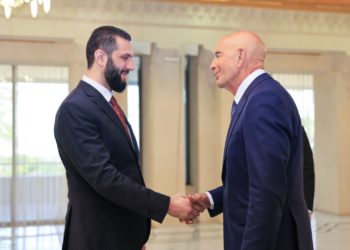 توماس باراك: واشنطن ترفض الفيدرالية وسوريا تسير بسرعة لاغتنام الفرصة