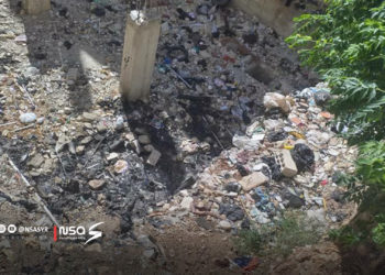 عقار مخالف يتحول إلى بؤرة تلوث في حي الفيحاء بحماة.. “سوريا الجديدة” ترصد مطالبات الأهالي بإنقاذ الحي