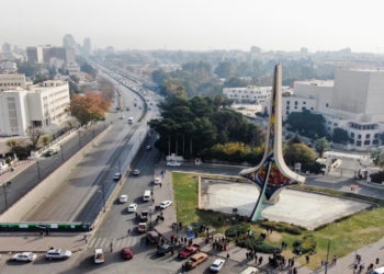 الحكومة السورية توقف التفاوض مع قسد