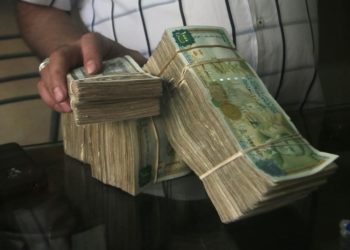 تسويات مالية مع رجال النظام البائد.. الحكومة السورية تسعى لإعادة هيكلة الاقتصاد