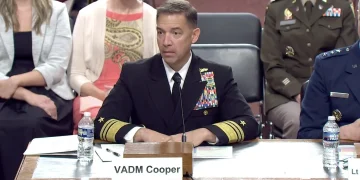 من هو القائد الجديد للقوات الأمريكية في الشرق الأوسط وما موقفه من الرئيس الشرع؟