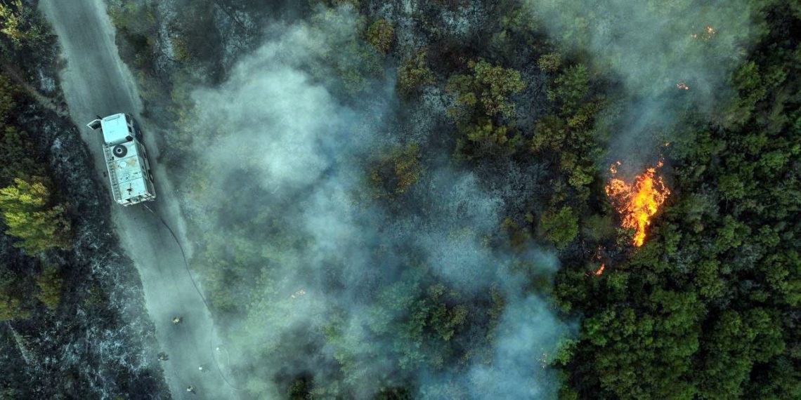 الحرائق بريفي اللاذقية وحماة