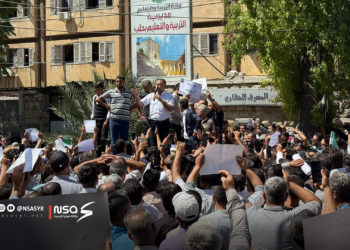 رواتب منقوصة تثير استياء معلمي الشمال السوري