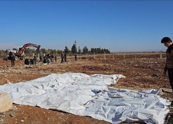 مقابر جماعية تكشف فصولًا جديدة من جرائم النظام البائد في سوريا