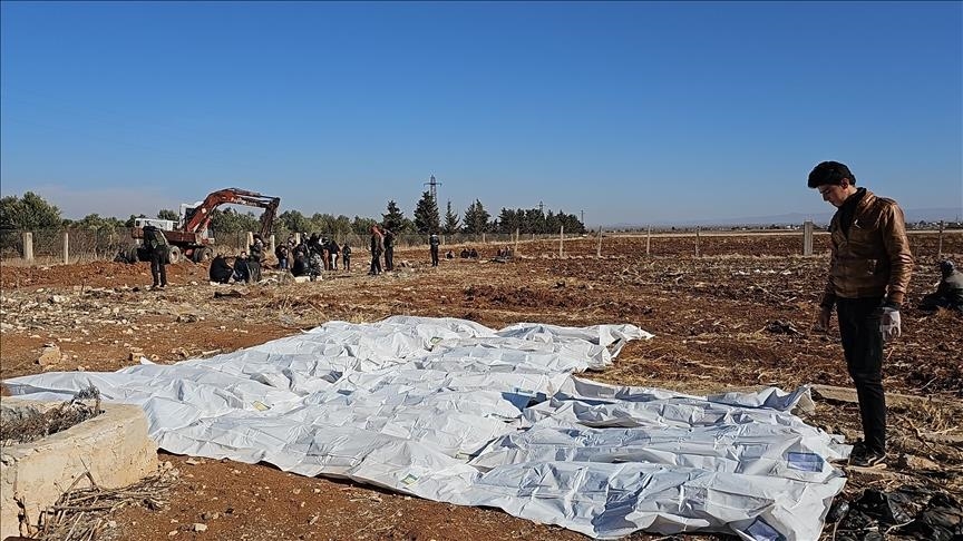 مقابر جماعية تكشف فصولًا جديدة من جرائم النظام البائد في سوريا