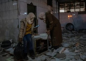 تحقيق لصحيفة نيويورك تايمز: وثائق وشهادات تكشف منظومة إخفاء الجرائم وتزوير السجلات في عهد النظام السابق