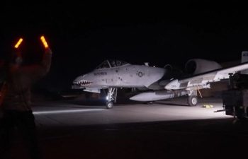 الولايات المتحدة وحلفاؤها ينفذون غارات جوية واسعة ضد أهداف لتنظيم داعش في سوريا